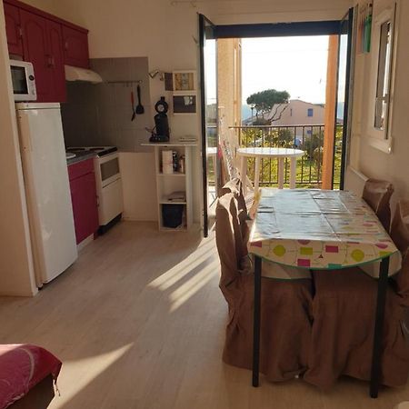 T2 Vue Mer Avec Parking Prive Saint-Pierre-la-Mer  Exterior photo