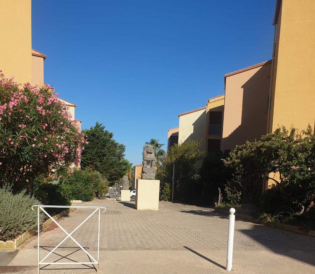 T2 Vue Mer Avec Parking Prive Saint-Pierre-la-Mer  Exterior photo
