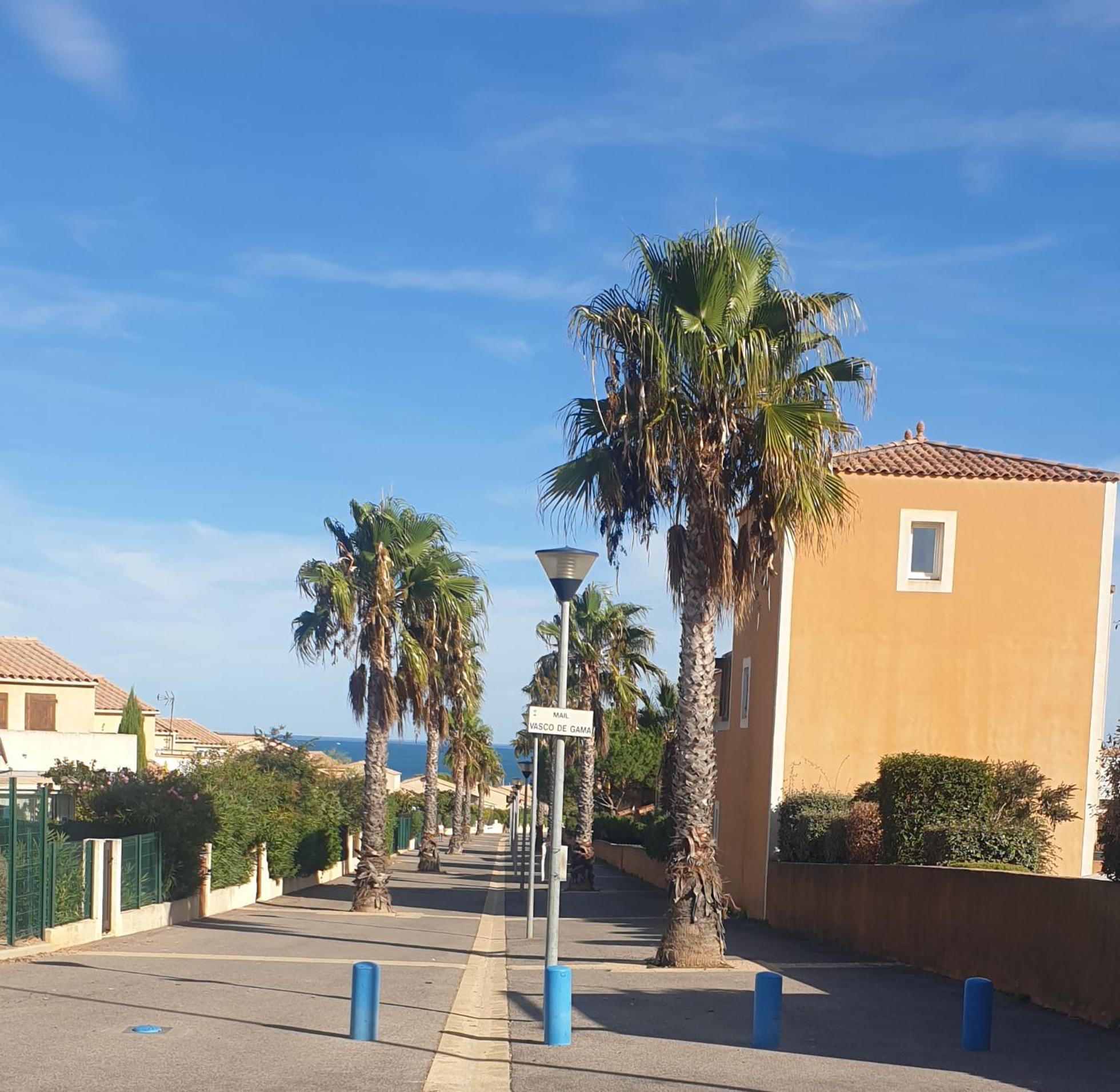 T2 Vue Mer Avec Parking Prive Saint-Pierre-la-Mer  Exterior photo